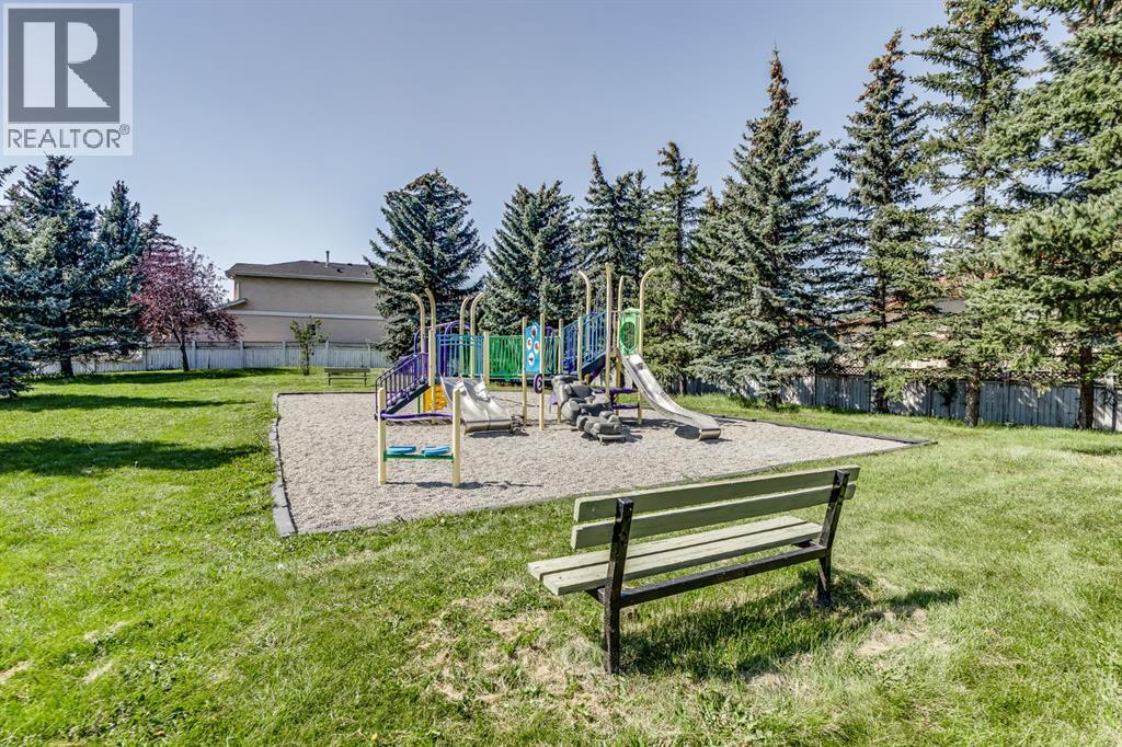 Photo 47 of 243 Country Hills Close Nw, Calgary AB