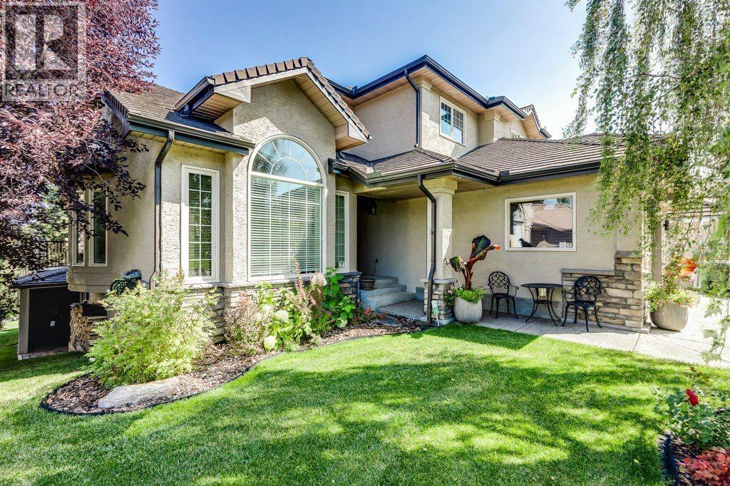 Photo 2 of 243 Country Hills Close Nw, Calgary AB