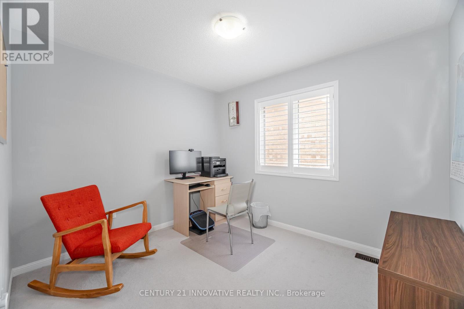 Photo 11 of 909 Asleton Boulevard, Milton ON