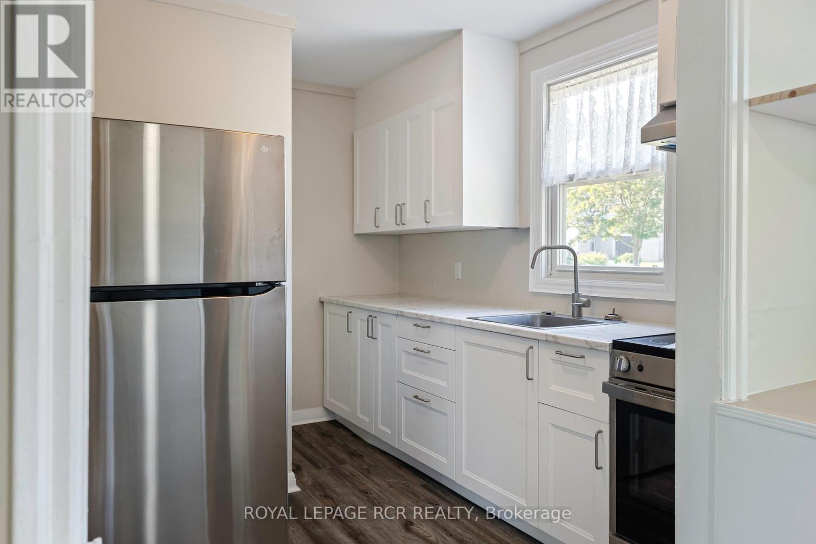 Photo 23 of 90 John Street, Orangeville ON