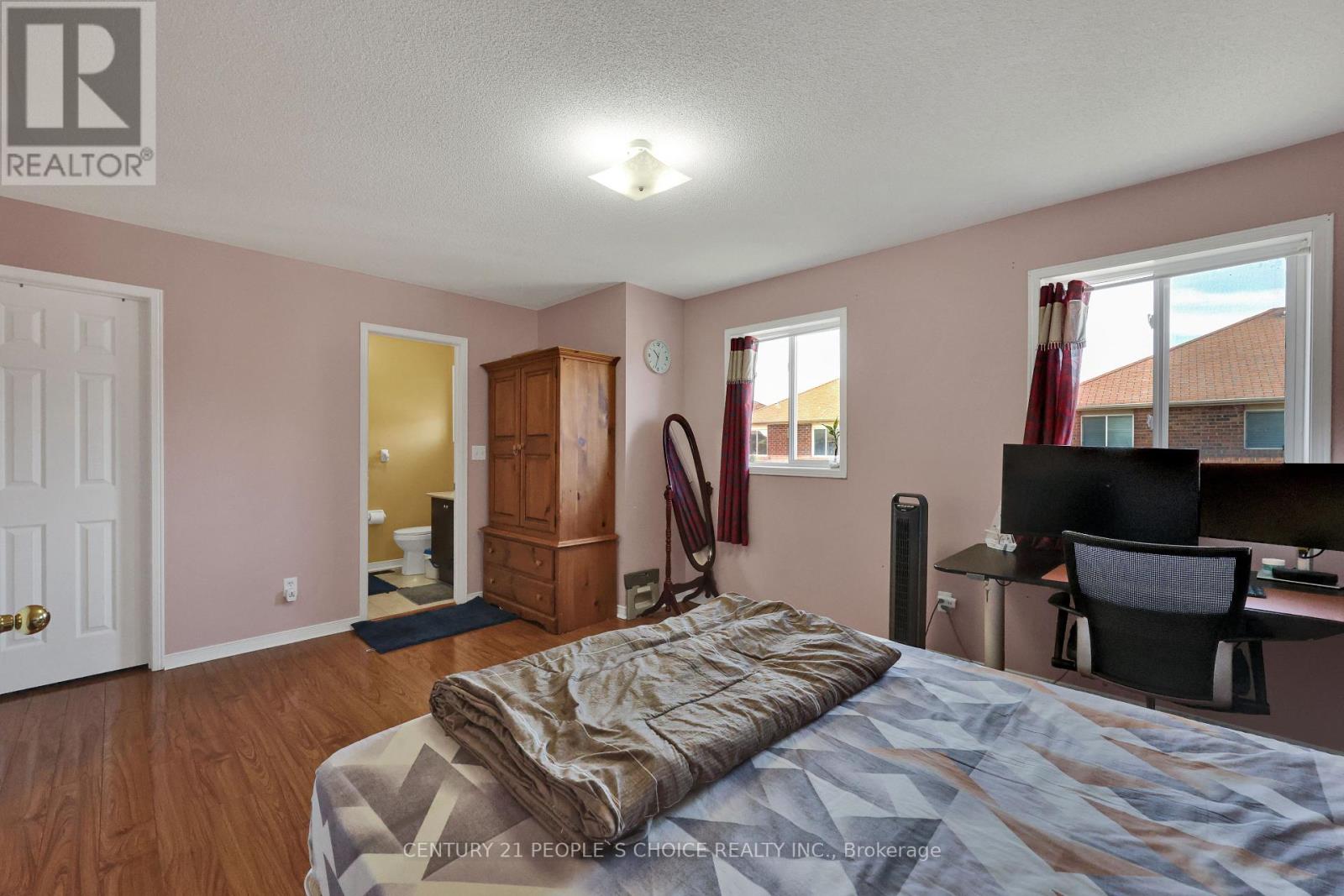 Photo 29 of 46 Commodore Drive, Brampton ON