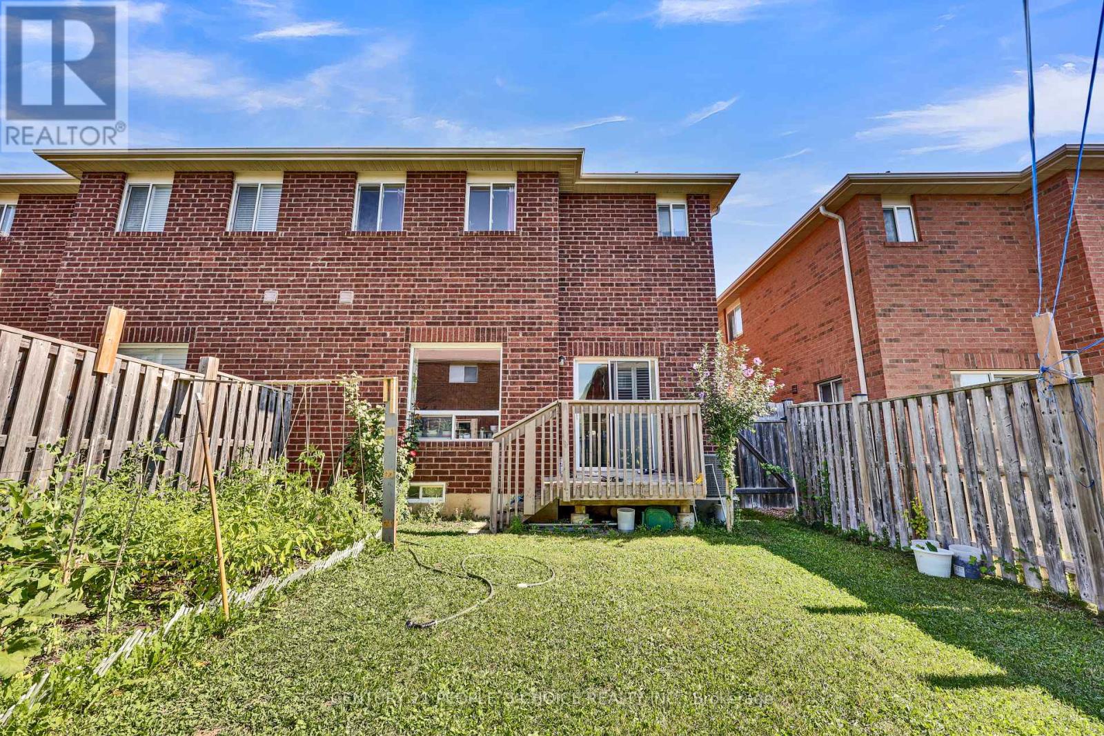 Photo 41 of 46 Commodore Drive, Brampton ON