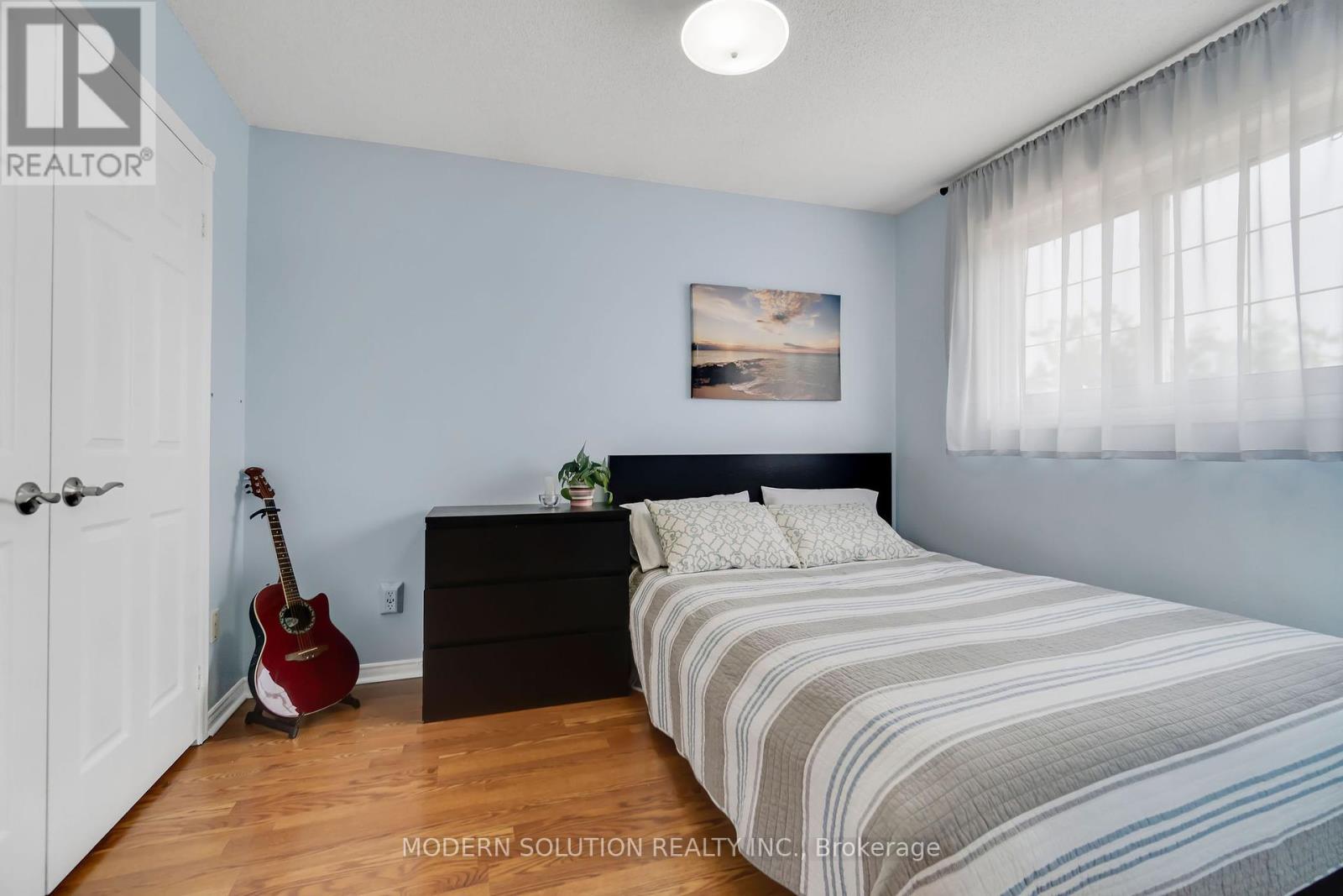 Photo 19 of 4806 Crystal Rose Drive S, Mississauga ON