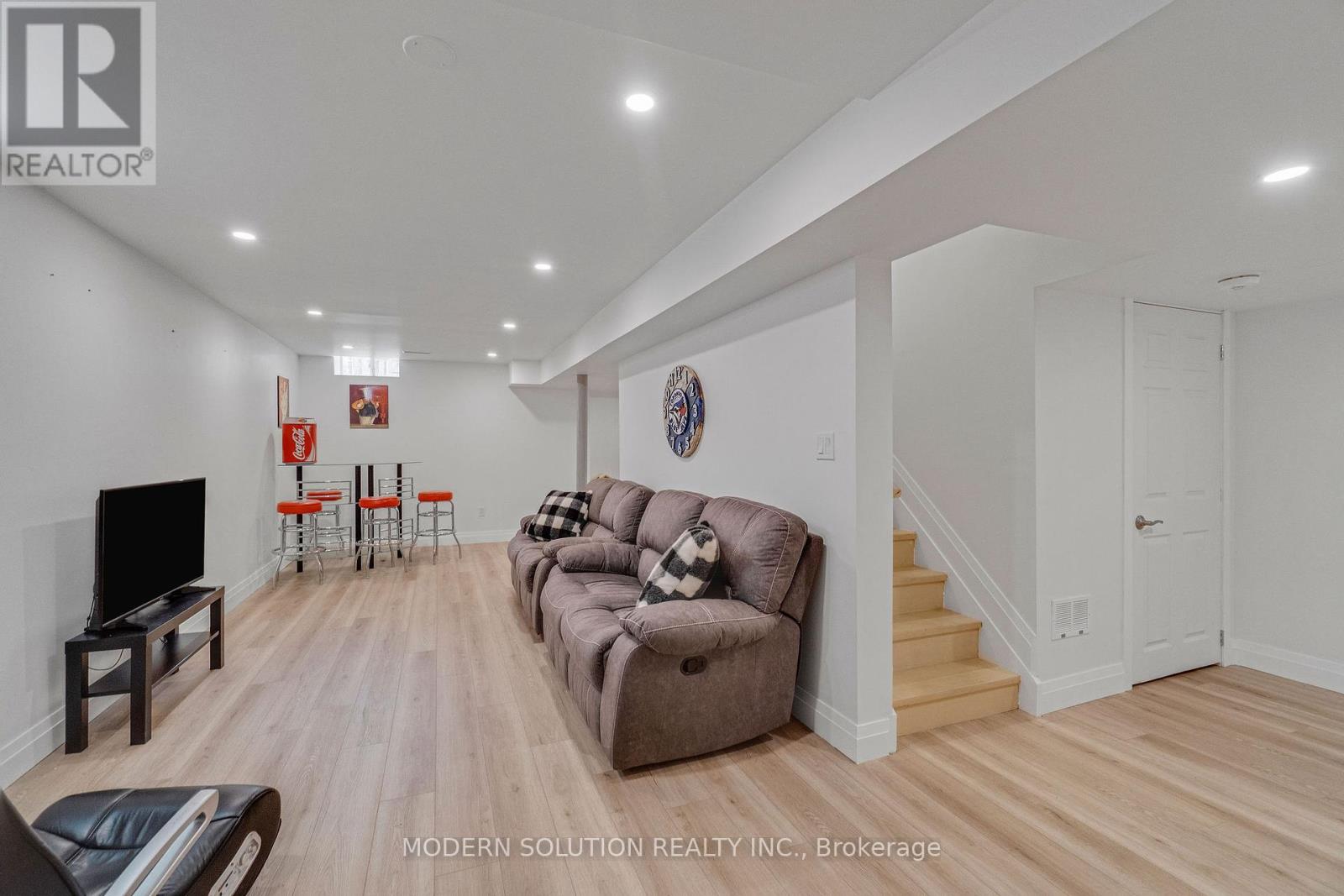 Photo 22 of 4806 Crystal Rose Drive S, Mississauga ON