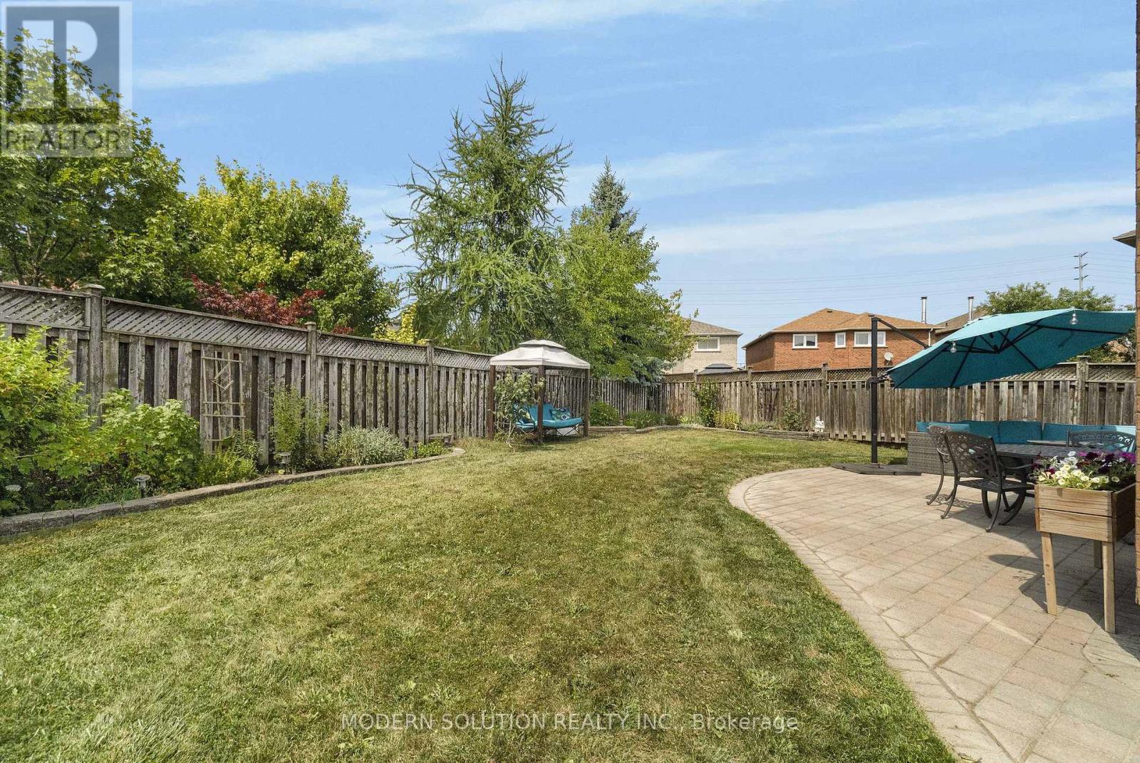 Photo 29 of 4806 Crystal Rose Drive S, Mississauga ON