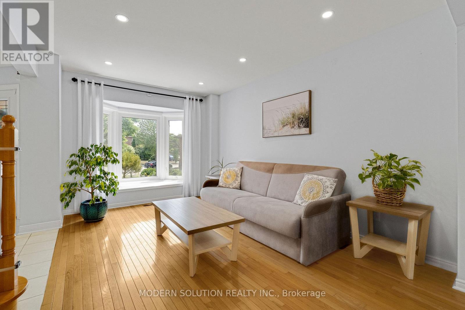 Photo 6 of 4806 Crystal Rose Drive S, Mississauga ON