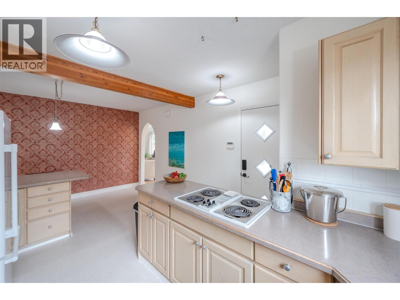  258 WINDSOR Avenue, Penticton