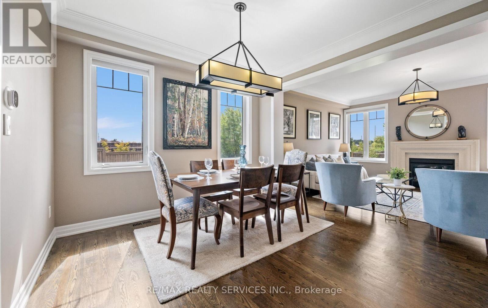 Photo 7 of 182 Tysonville Circle, Brampton ON