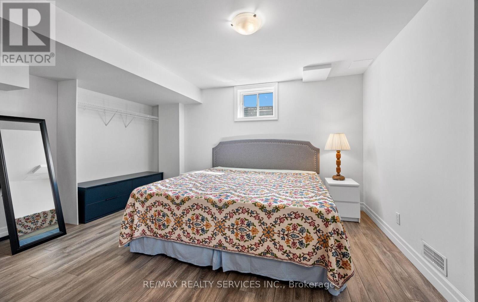 Photo 36 of 182 Tysonville Circle, Brampton ON