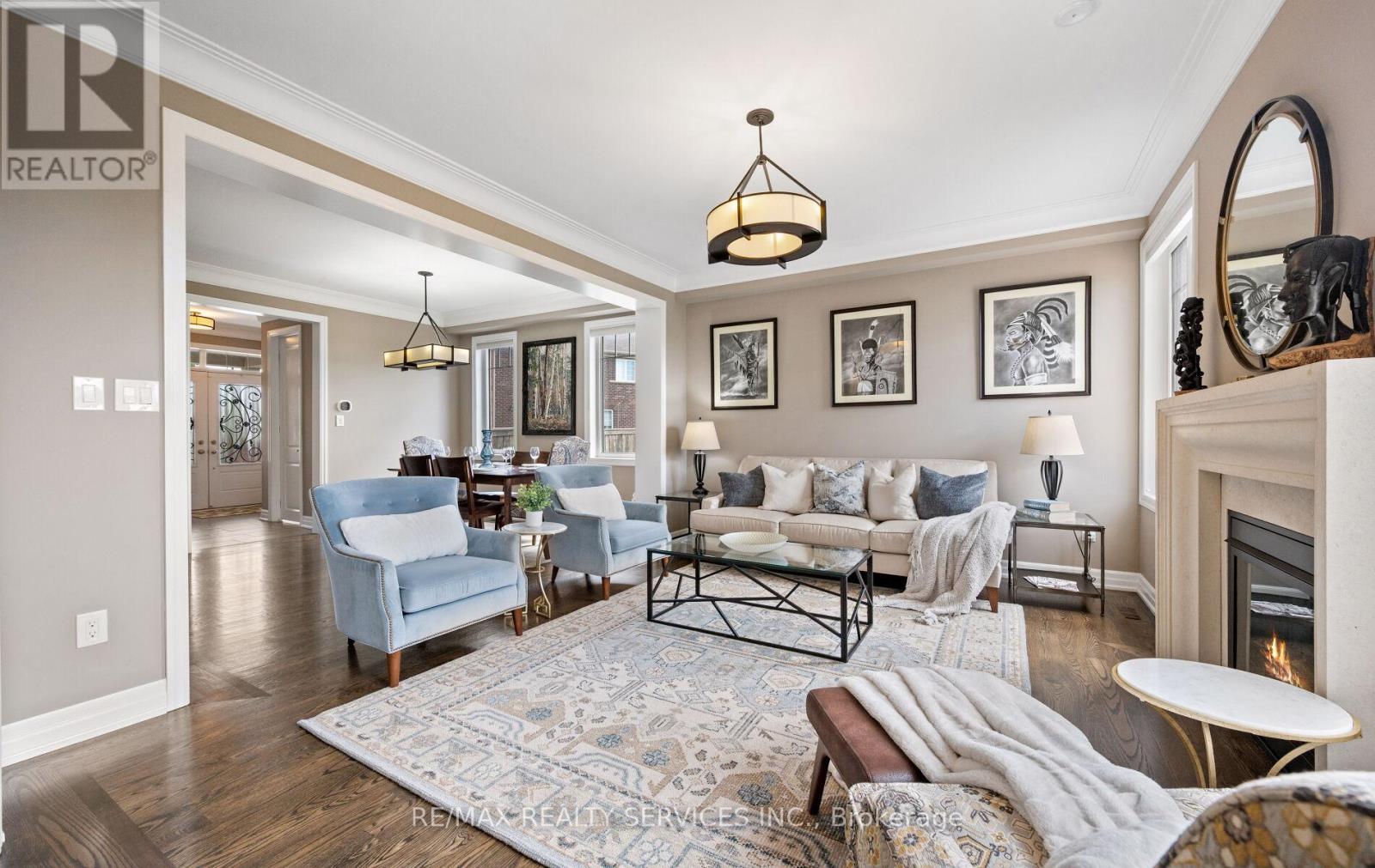 Photo 10 of 182 Tysonville Circle, Brampton ON