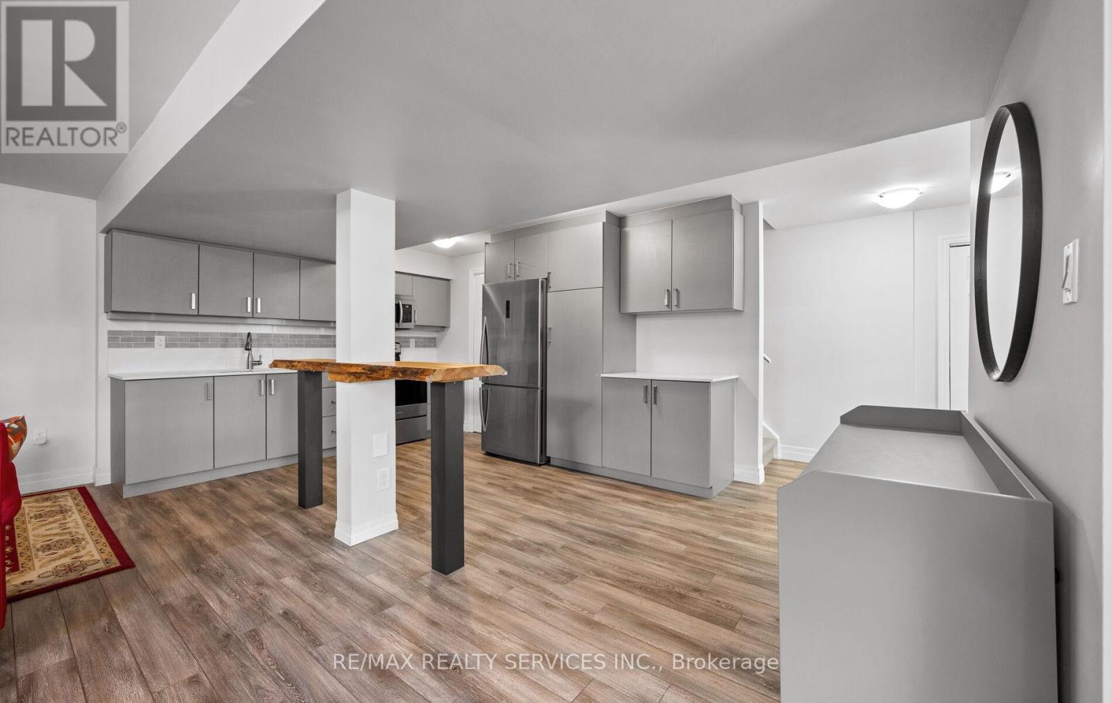Photo 34 of 182 Tysonville Circle, Brampton ON