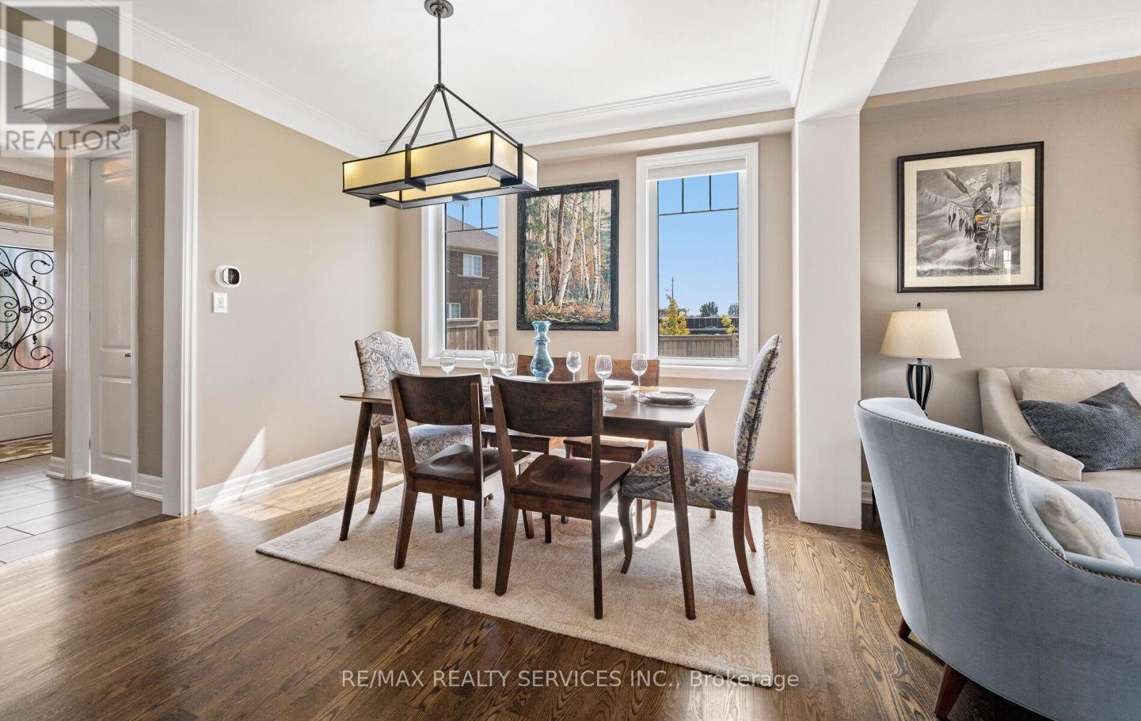 Photo 11 of 182 Tysonville Circle, Brampton ON