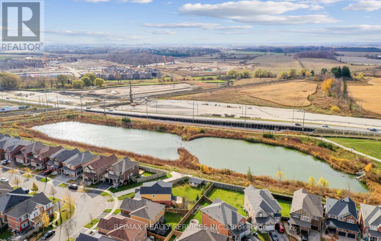 Photo 47 of 182 Tysonville Circle, Brampton ON