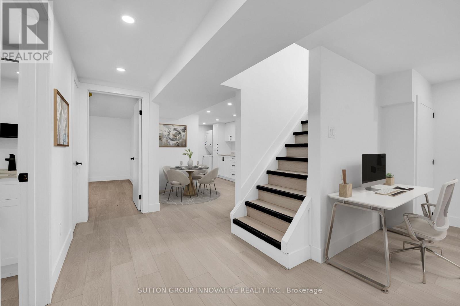Photo 31 of 4 Lilacside Drive, Hamilton ON