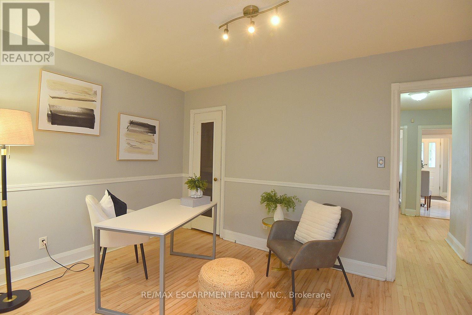 Photo 17 of 82 East 38th Street, Hamilton ON
