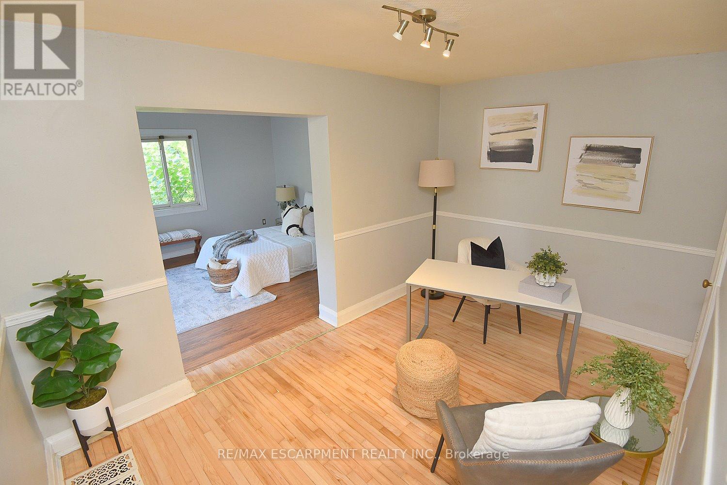 Photo 18 of 82 East 38th Street, Hamilton ON