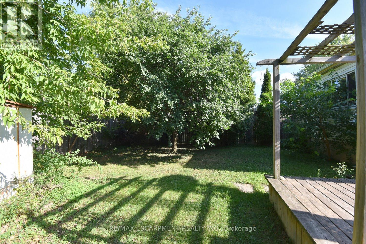 Photo 30 of 82 East 38th Street, Hamilton ON