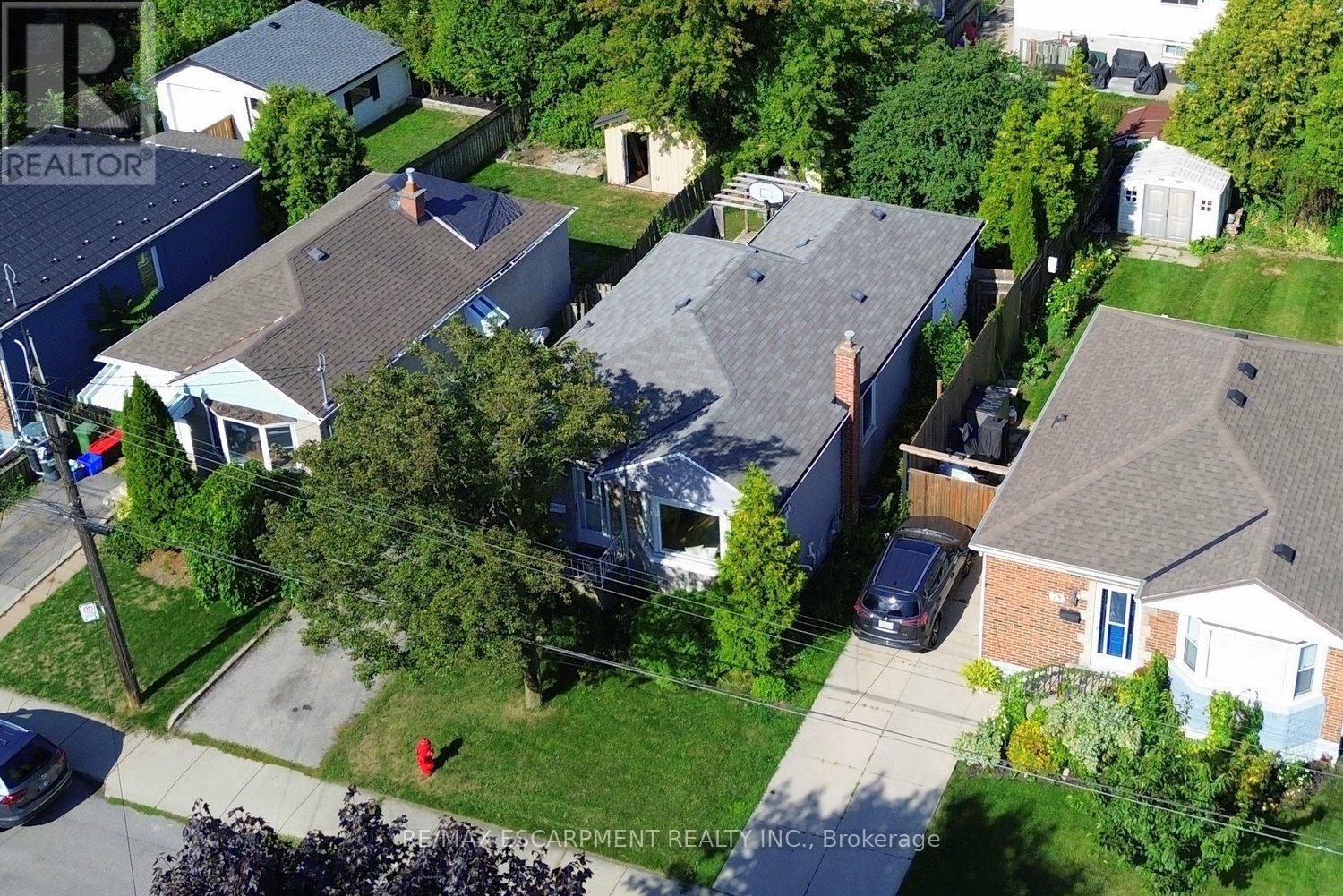 Photo 31 of 82 East 38th Street, Hamilton ON