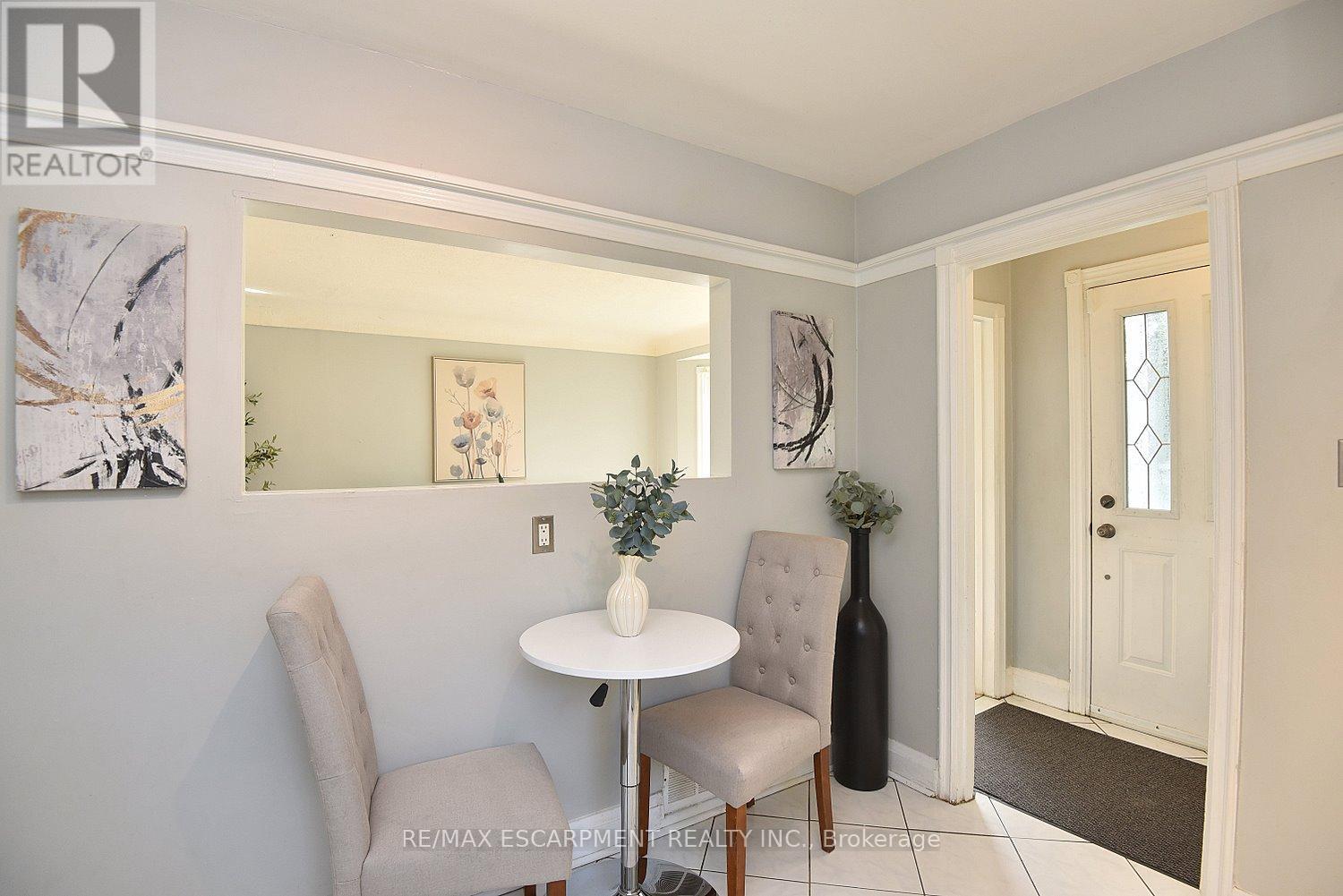 Photo 9 of 82 East 38th Street, Hamilton ON