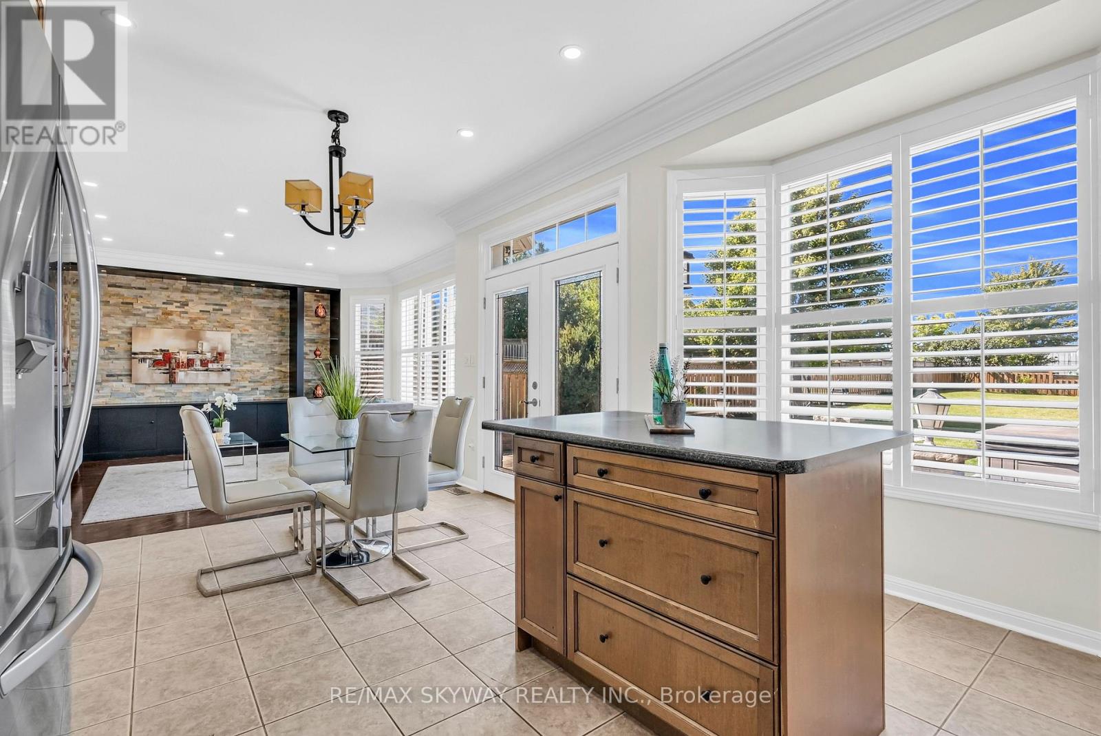 Photo 13 of 7 Jenner Court, Cambridge ON