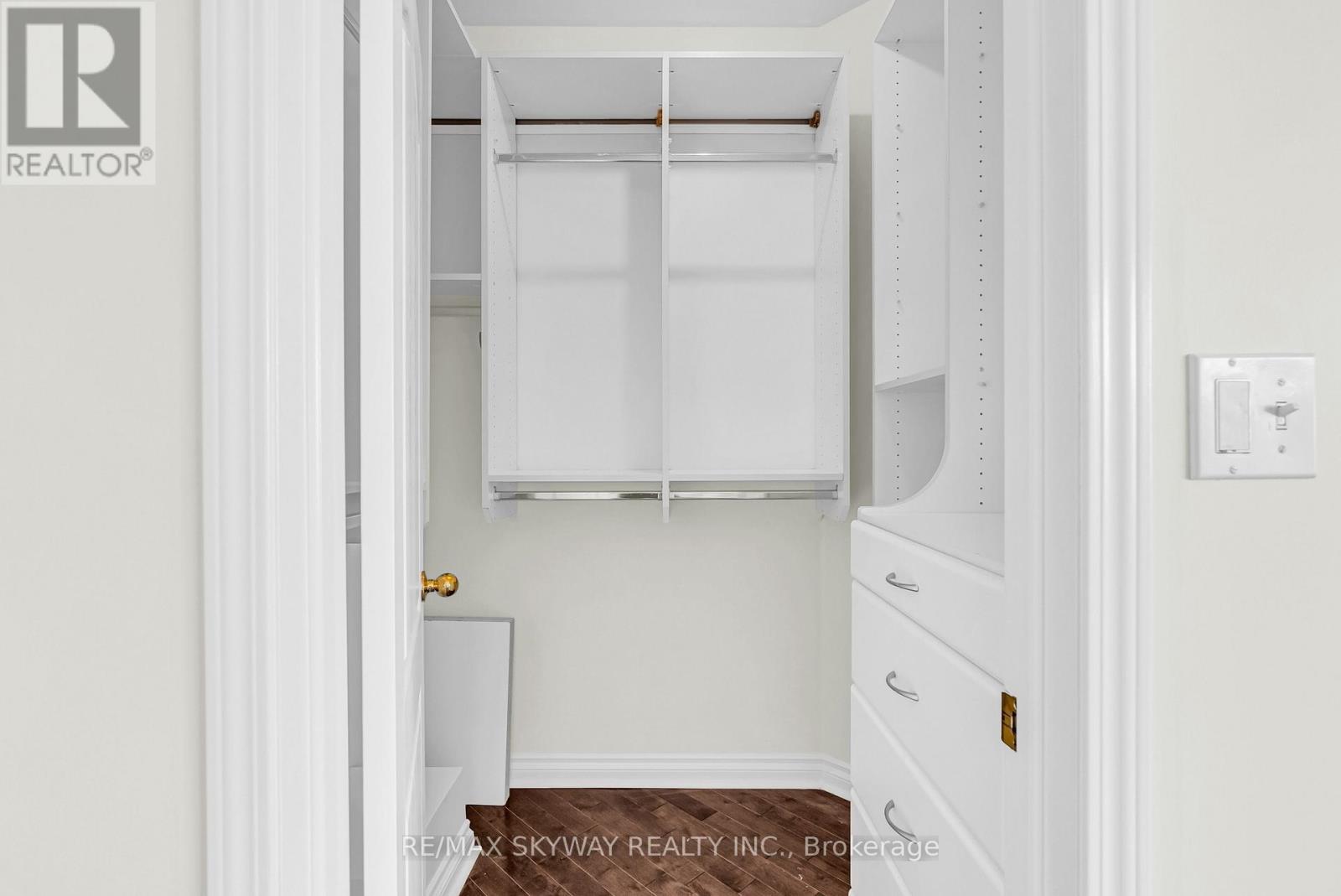 Photo 21 of 7 Jenner Court, Cambridge ON