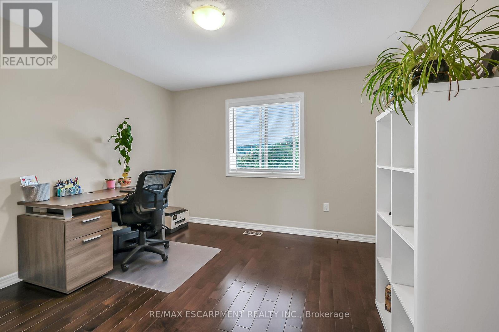 Photo 28 of 70 Escarpment Drive, Hamilton ON