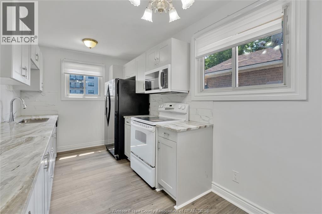 Photo 7 of 1388 Cottage Place, Windsor ON