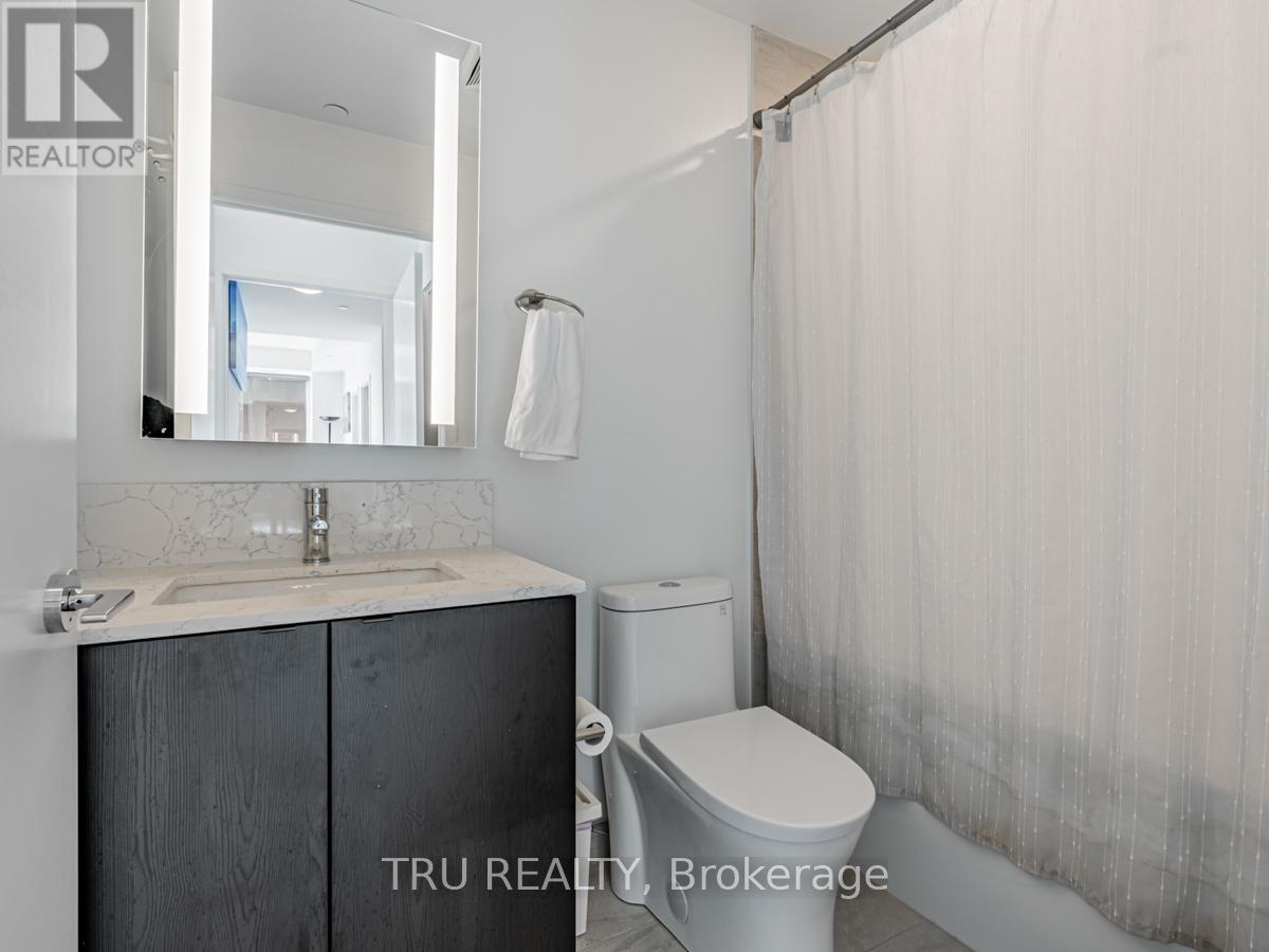 Photo 17 of Lph 12 270 Dufferin Street, Toronto ON