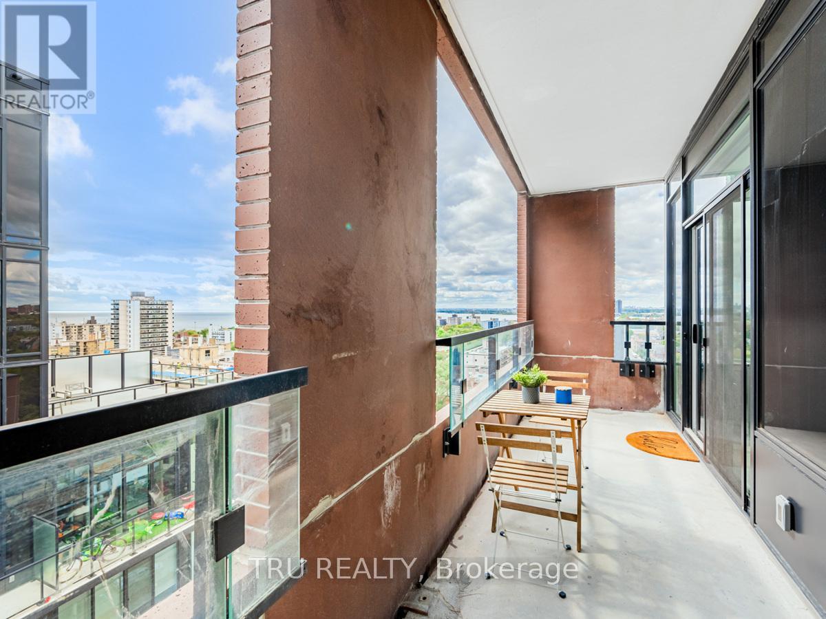 Photo 22 of Lph 12 270 Dufferin Street, Toronto ON