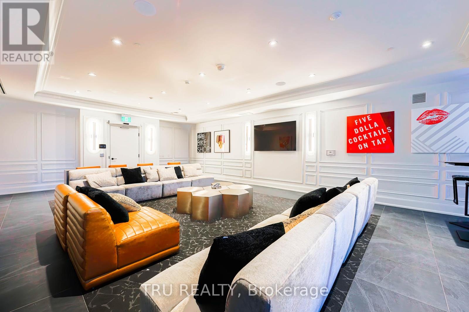 Photo 27 of Lph 12 270 Dufferin Street, Toronto ON