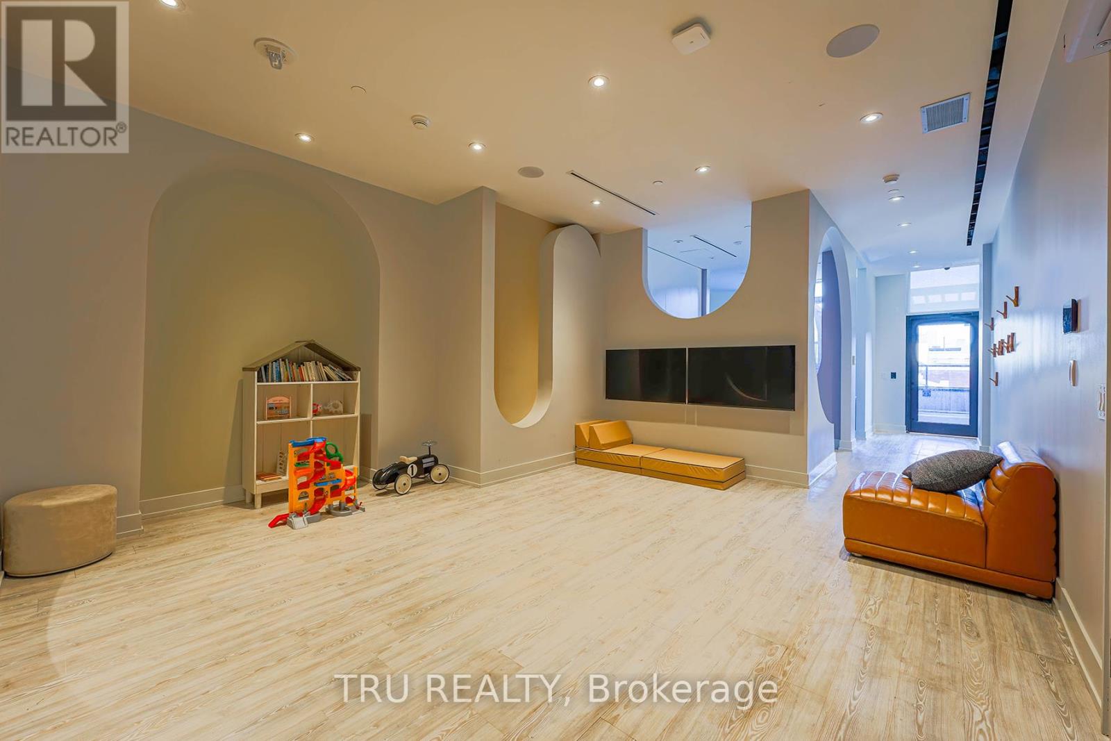 Photo 30 of Lph 12 270 Dufferin Street, Toronto ON