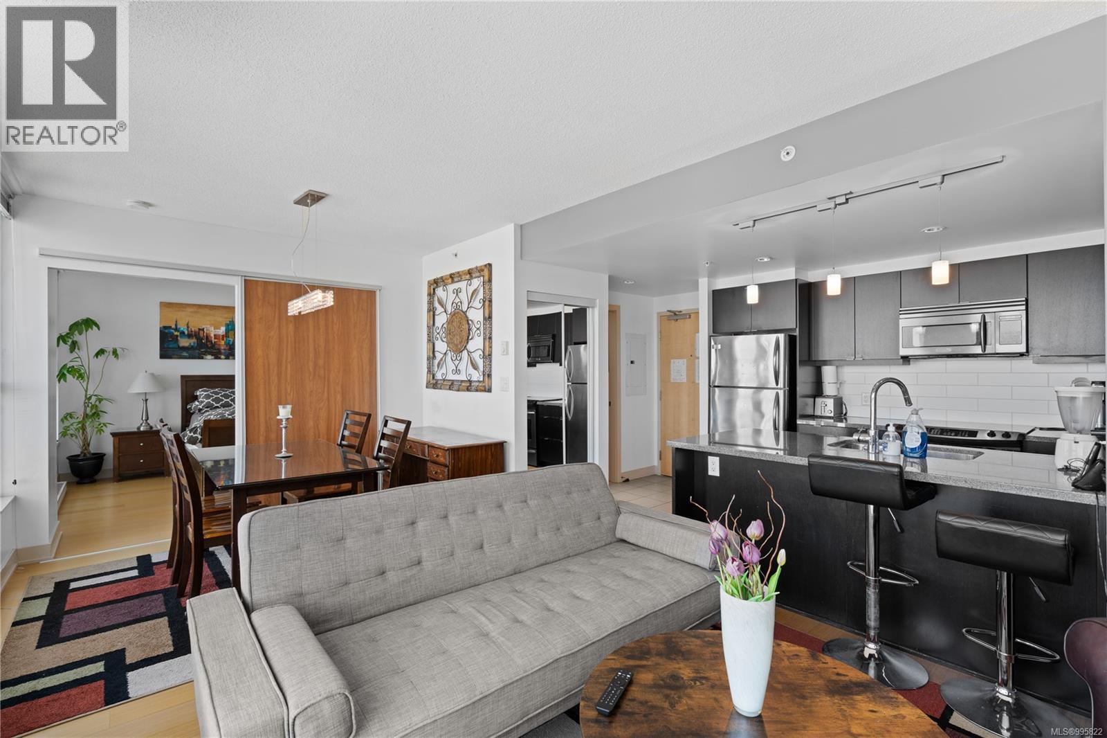 Photo 4 of 1103 760 Johnson St, Victoria BC