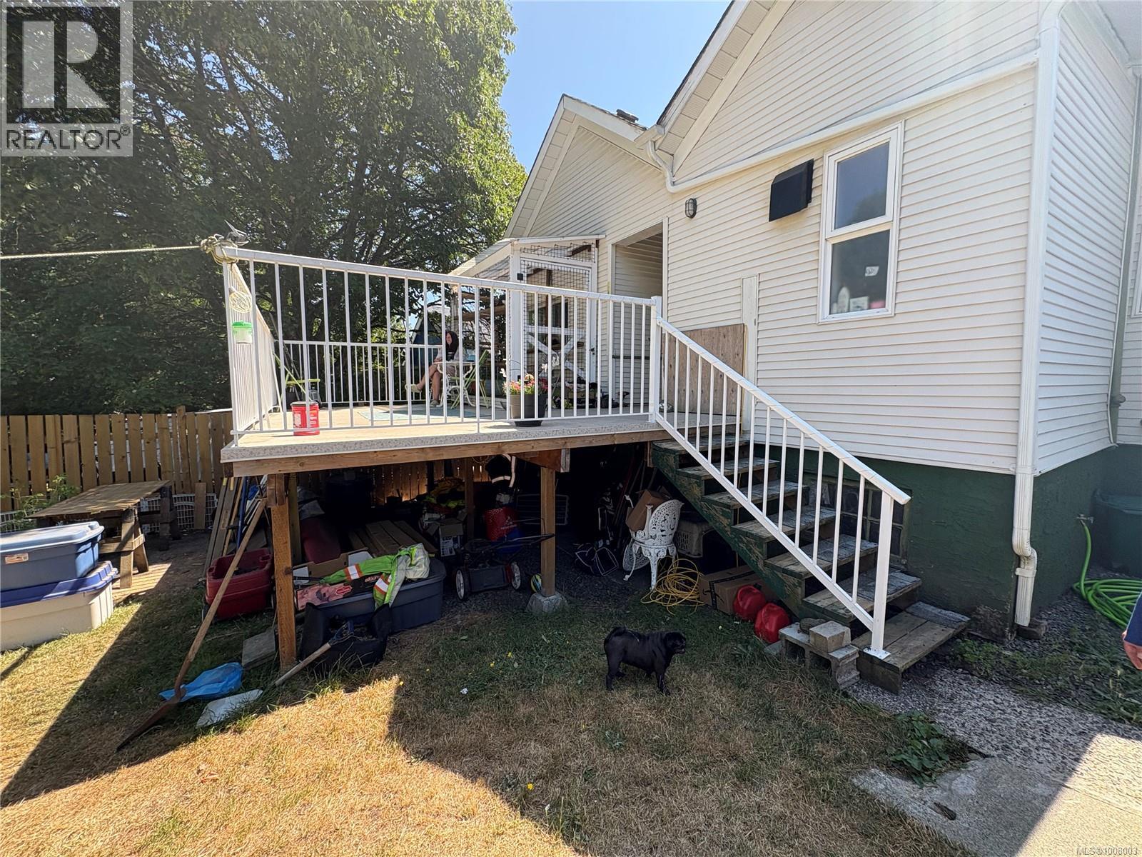 Photo 35 of 632 Milton St, Nanaimo BC