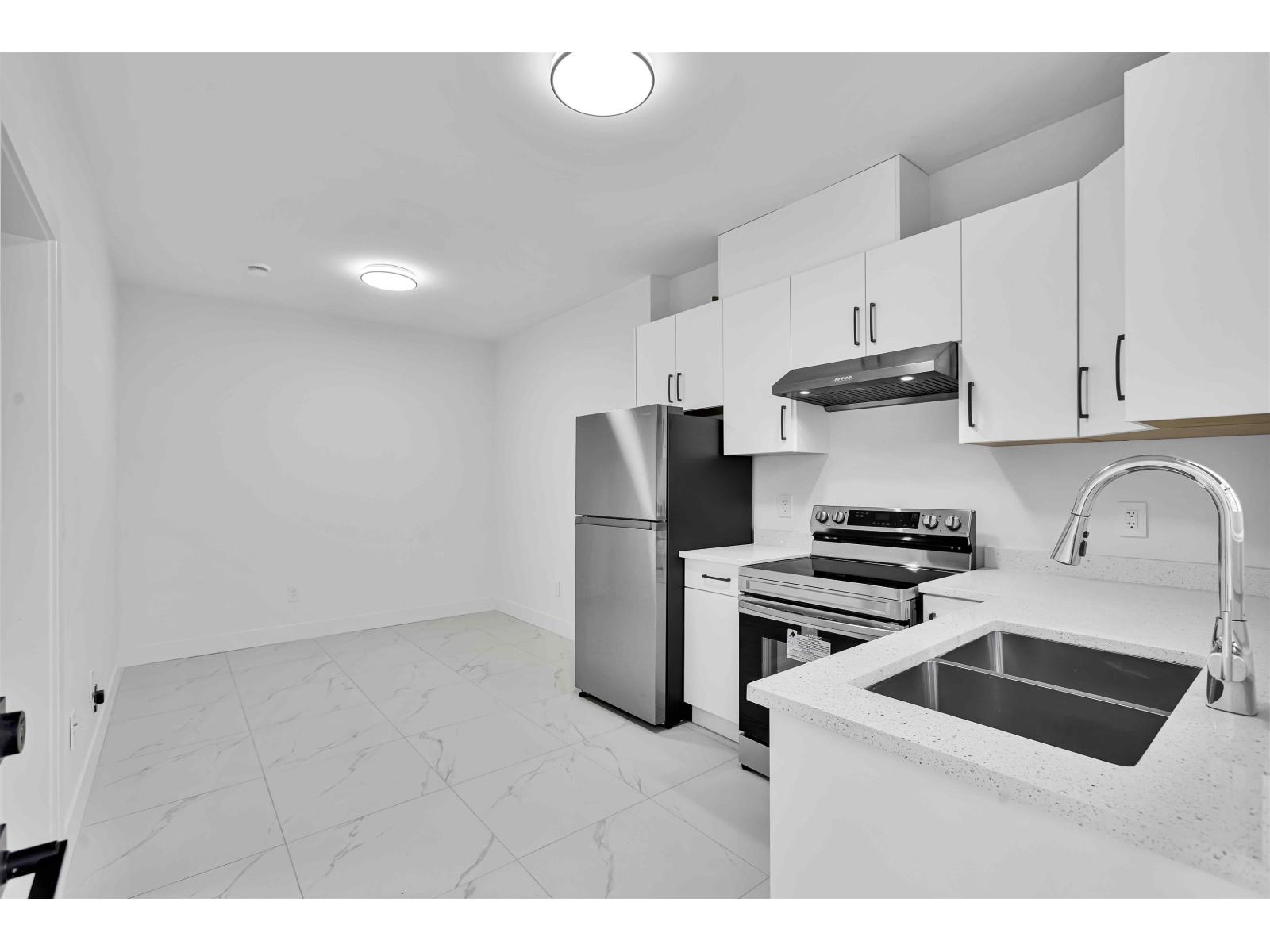 Photo 28 of 102 16649 18 A Avenue, Surrey BC