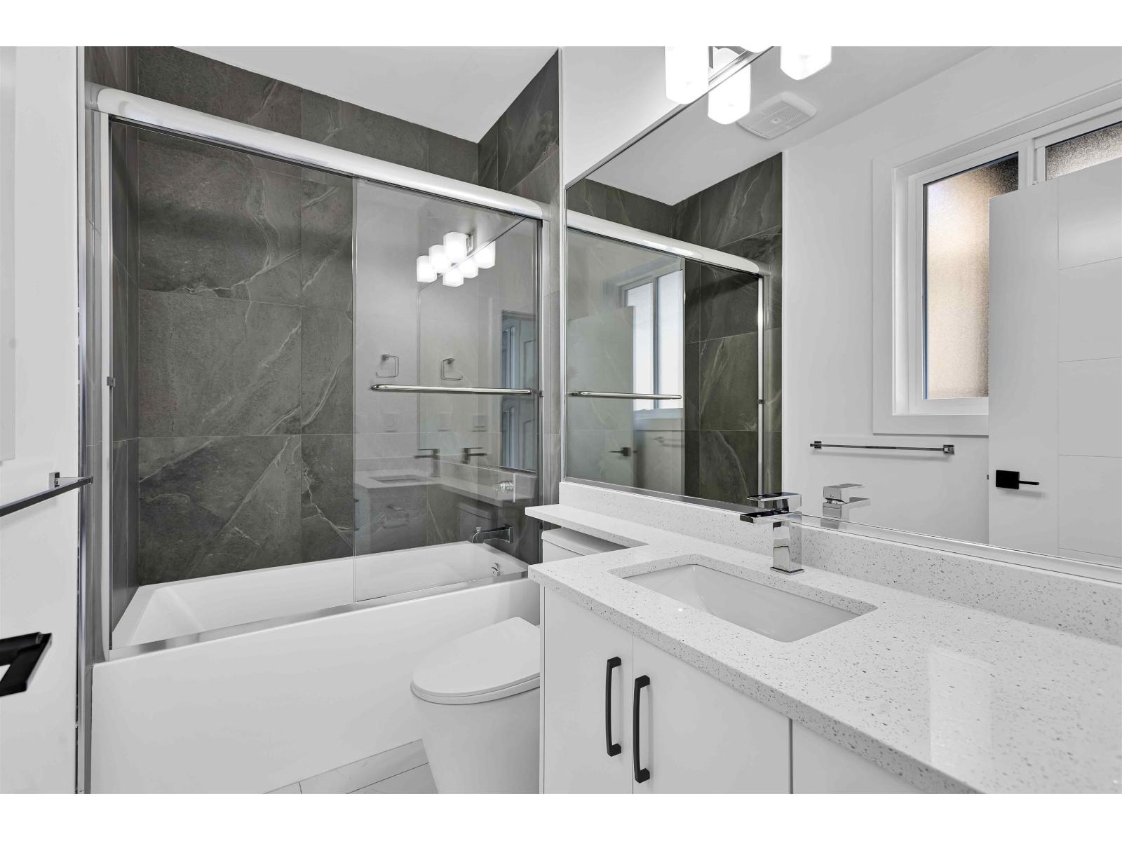 Photo 31 of 102 16649 18 A Avenue, Surrey BC
