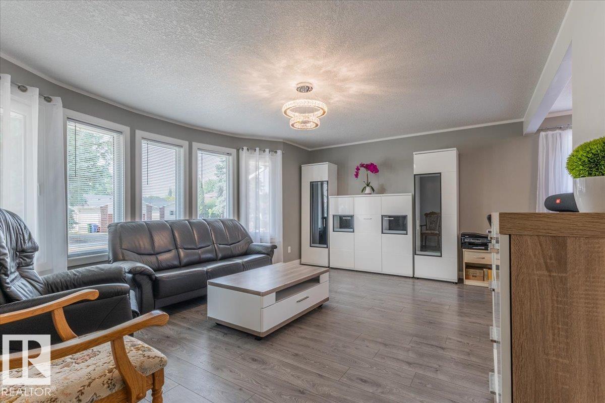 Photo 5 of 103 Pine Dr, Wetaskiwin AB