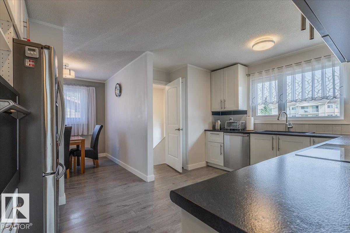 Photo 12 of 103 Pine Dr, Wetaskiwin AB