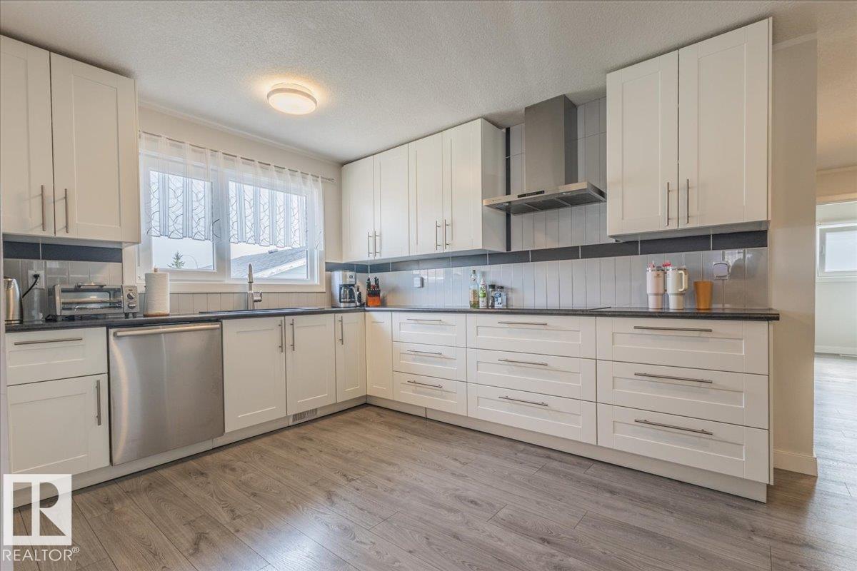 Photo 8 of 103 Pine Dr, Wetaskiwin AB