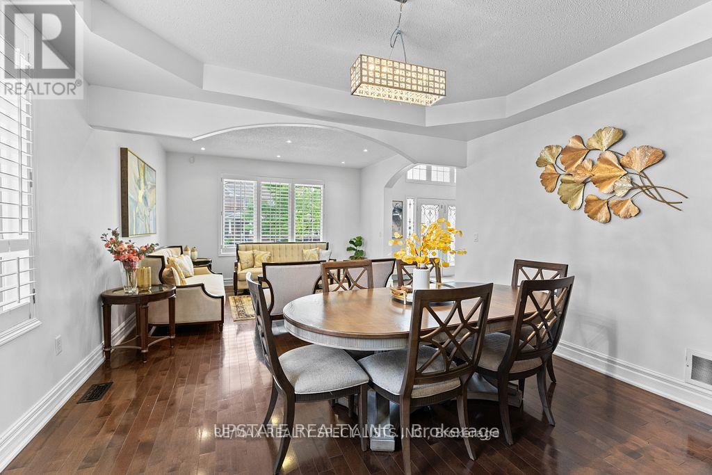 Photo 10 of 104 Treeline Boulevard, Brampton ON