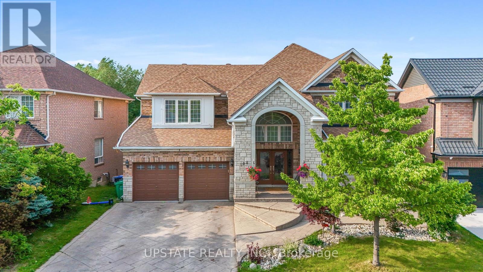 Photo 1 of 104 Treeline Boulevard, Brampton ON