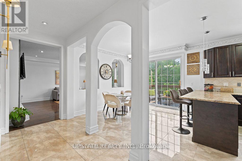 Photo 16 of 104 Treeline Boulevard, Brampton ON