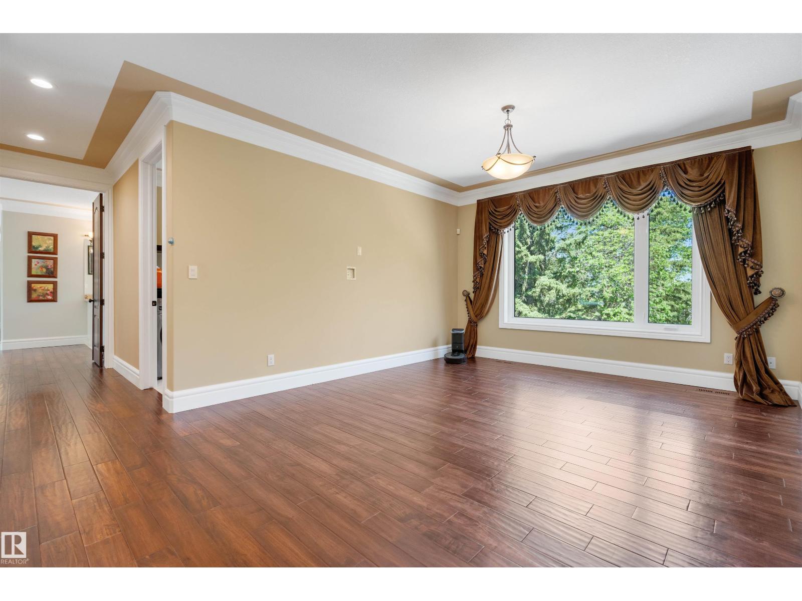 Photo 23 of 116 Windermere Cr Nw, Edmonton AB