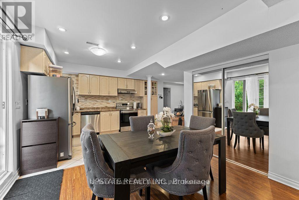 Photo 37 of 104 Treeline Boulevard, Brampton ON