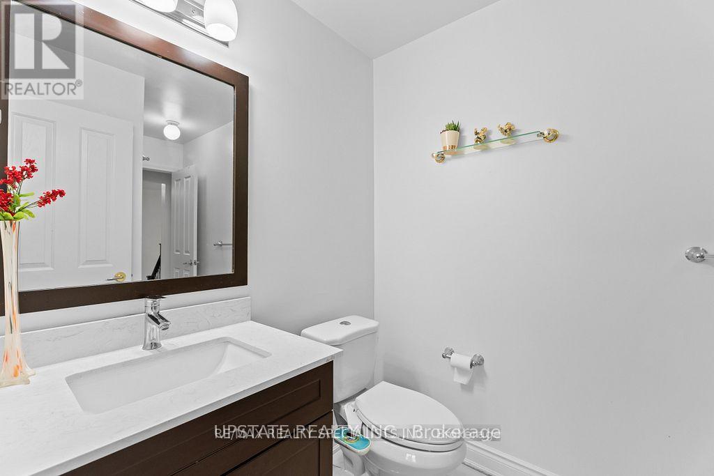 Photo 30 of 104 Treeline Boulevard, Brampton ON