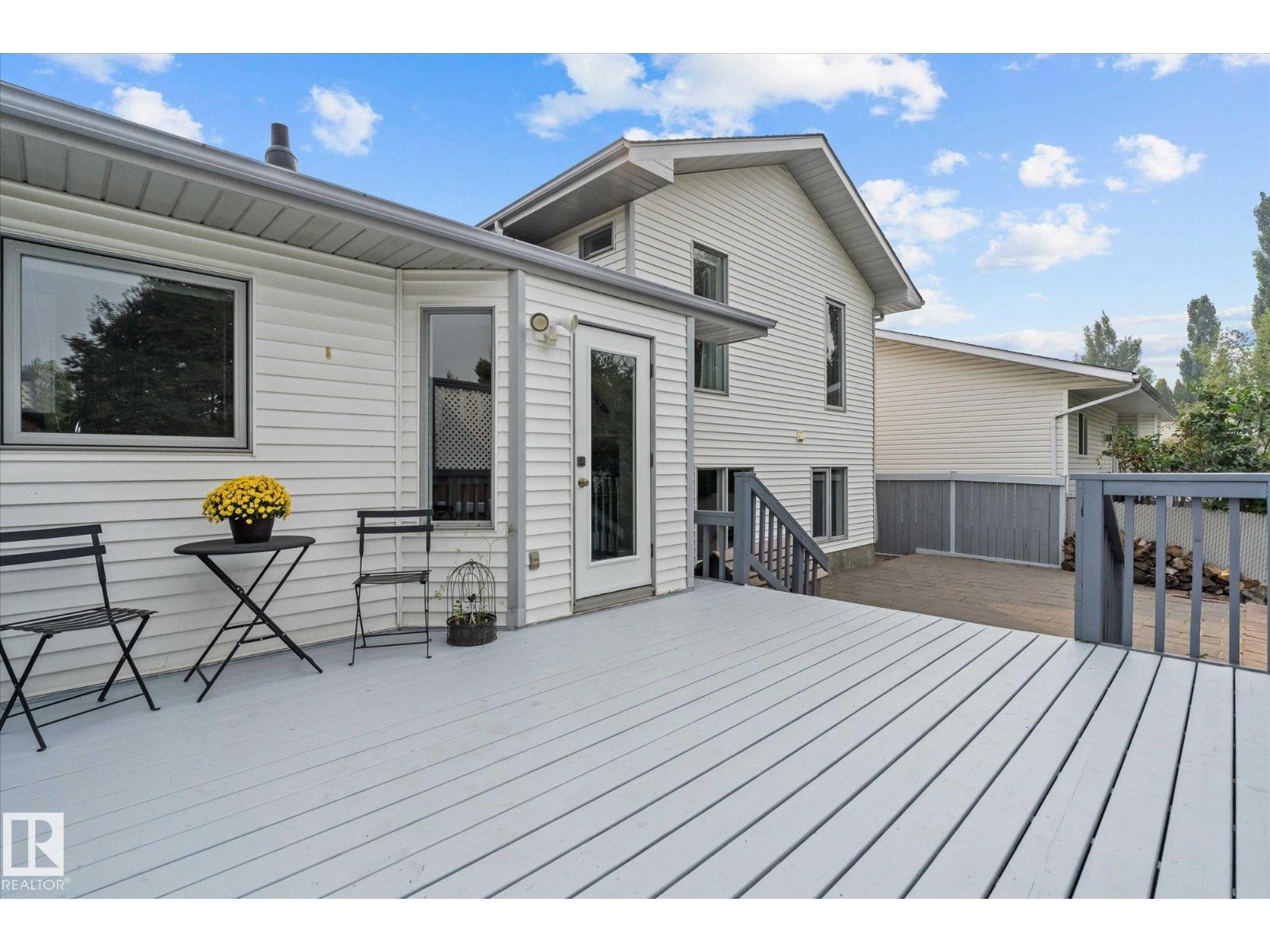 Photo 58 of 79 Woodside Cr, Spruce Grove AB