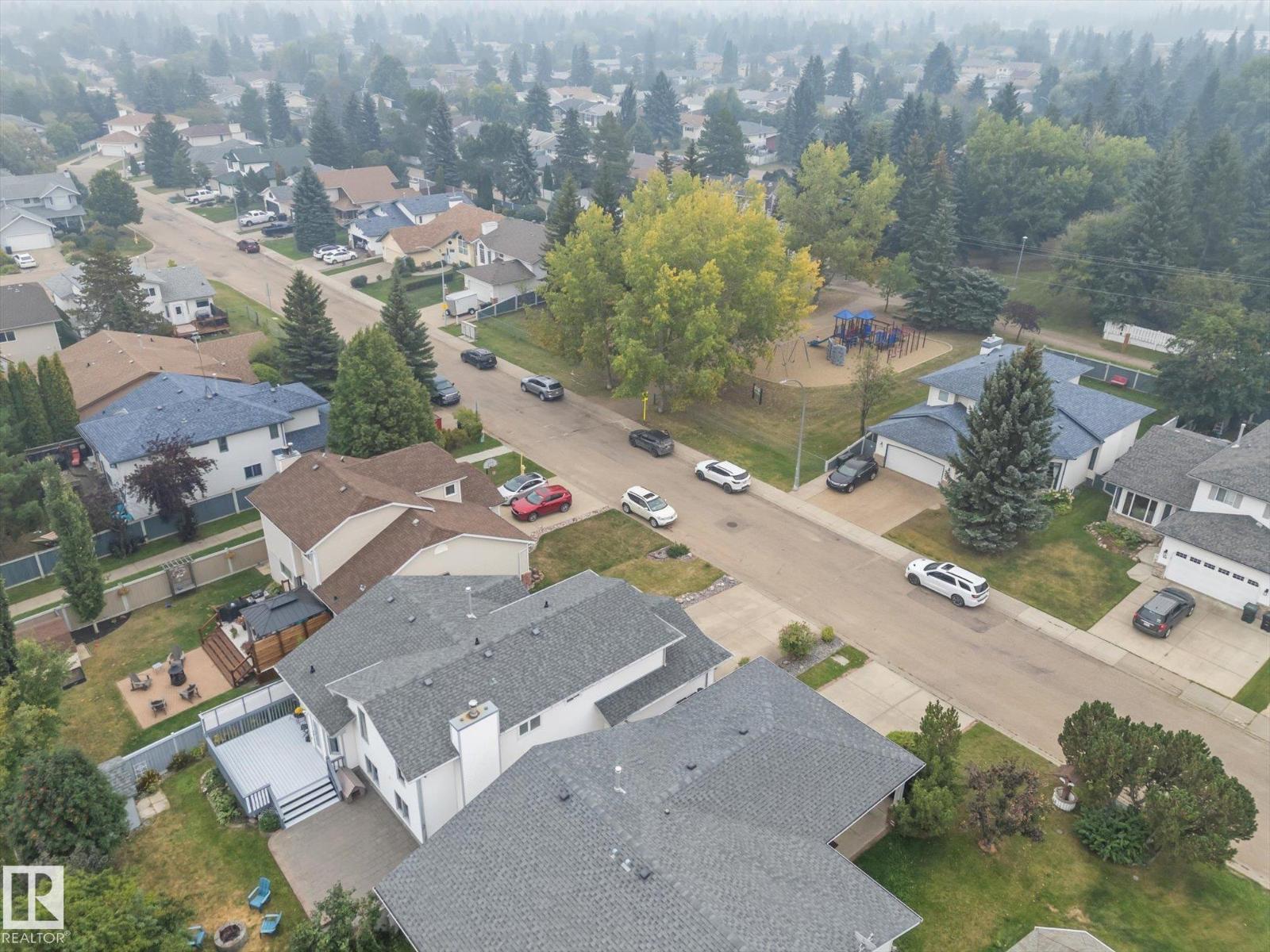 Photo 71 of 79 Woodside Cr, Spruce Grove AB