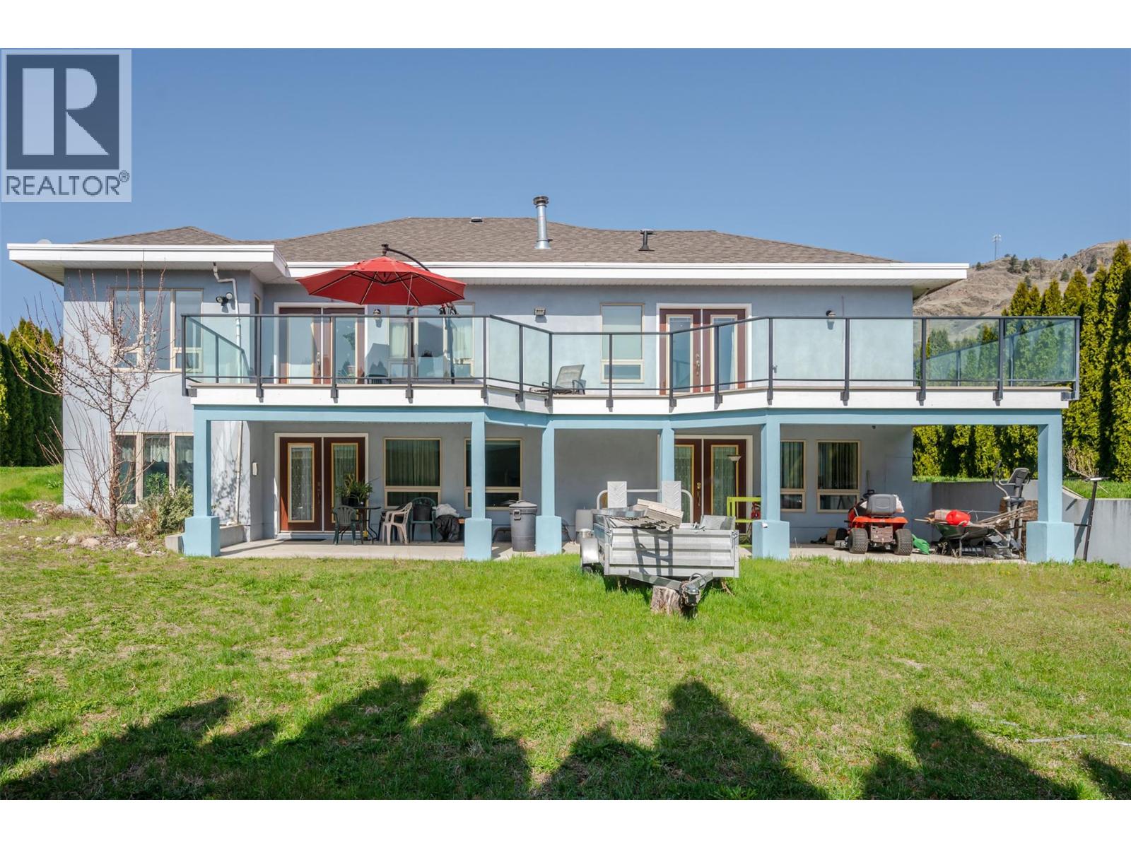 1095 Fairview Road, Oliver