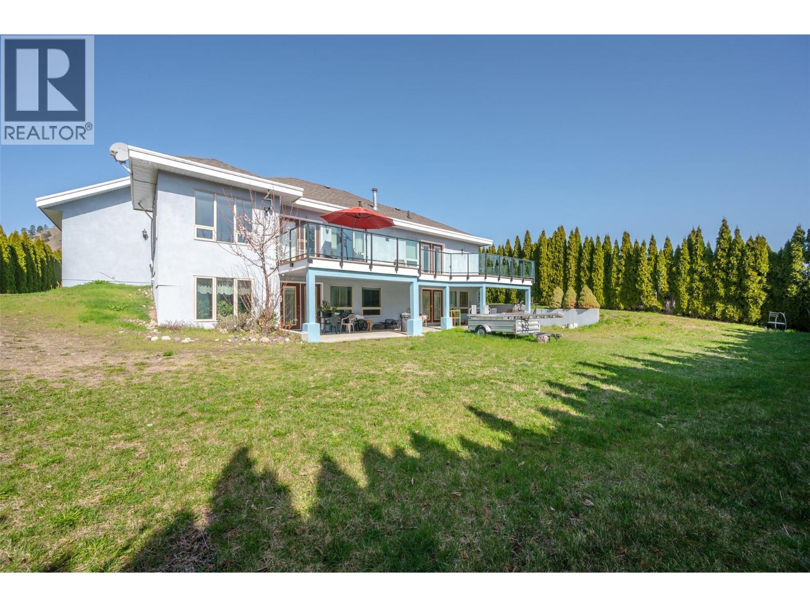 1095 Fairview Road, Oliver