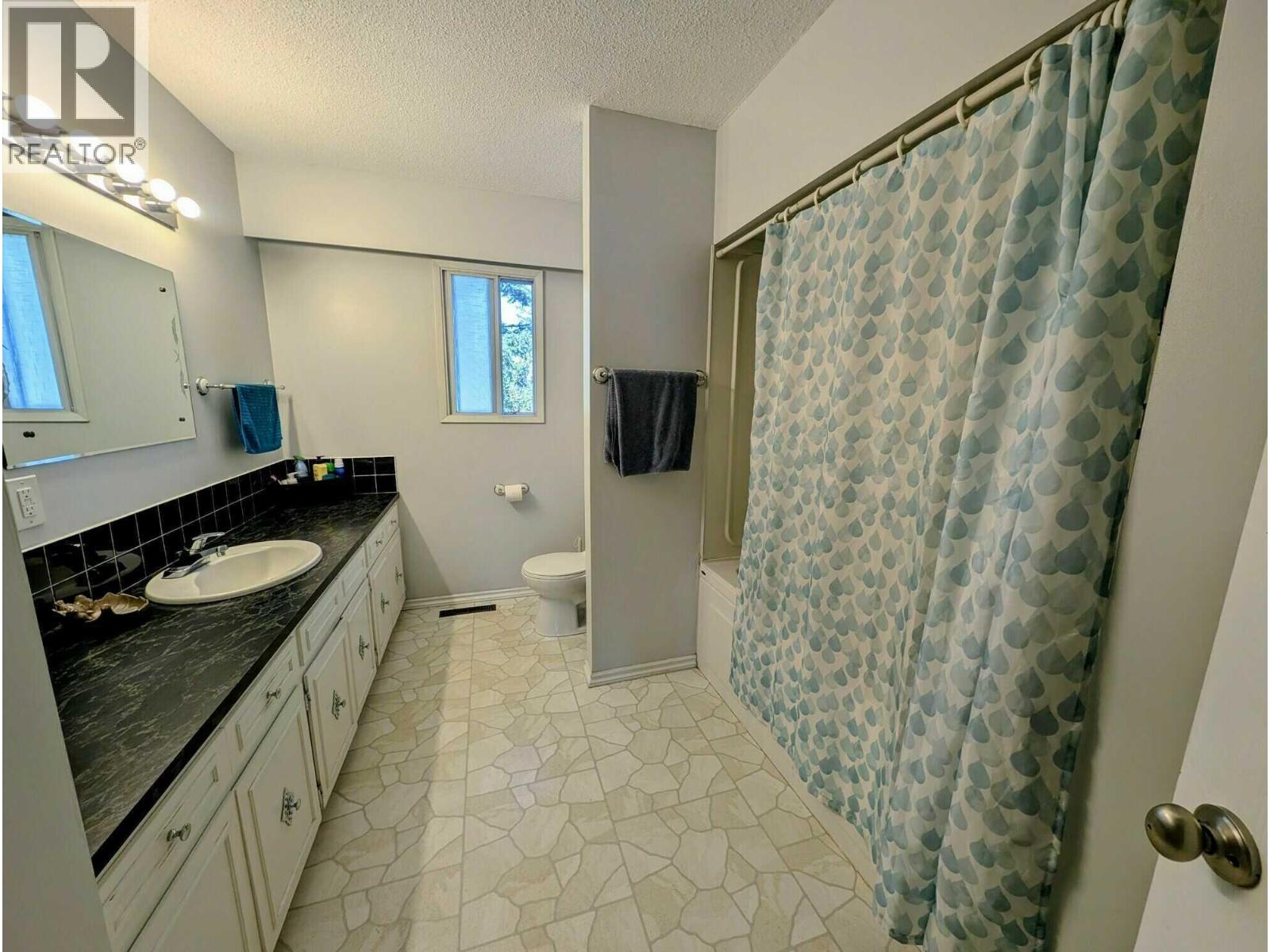 Photo 10 of 605 Hull Road, Williams Lake BC