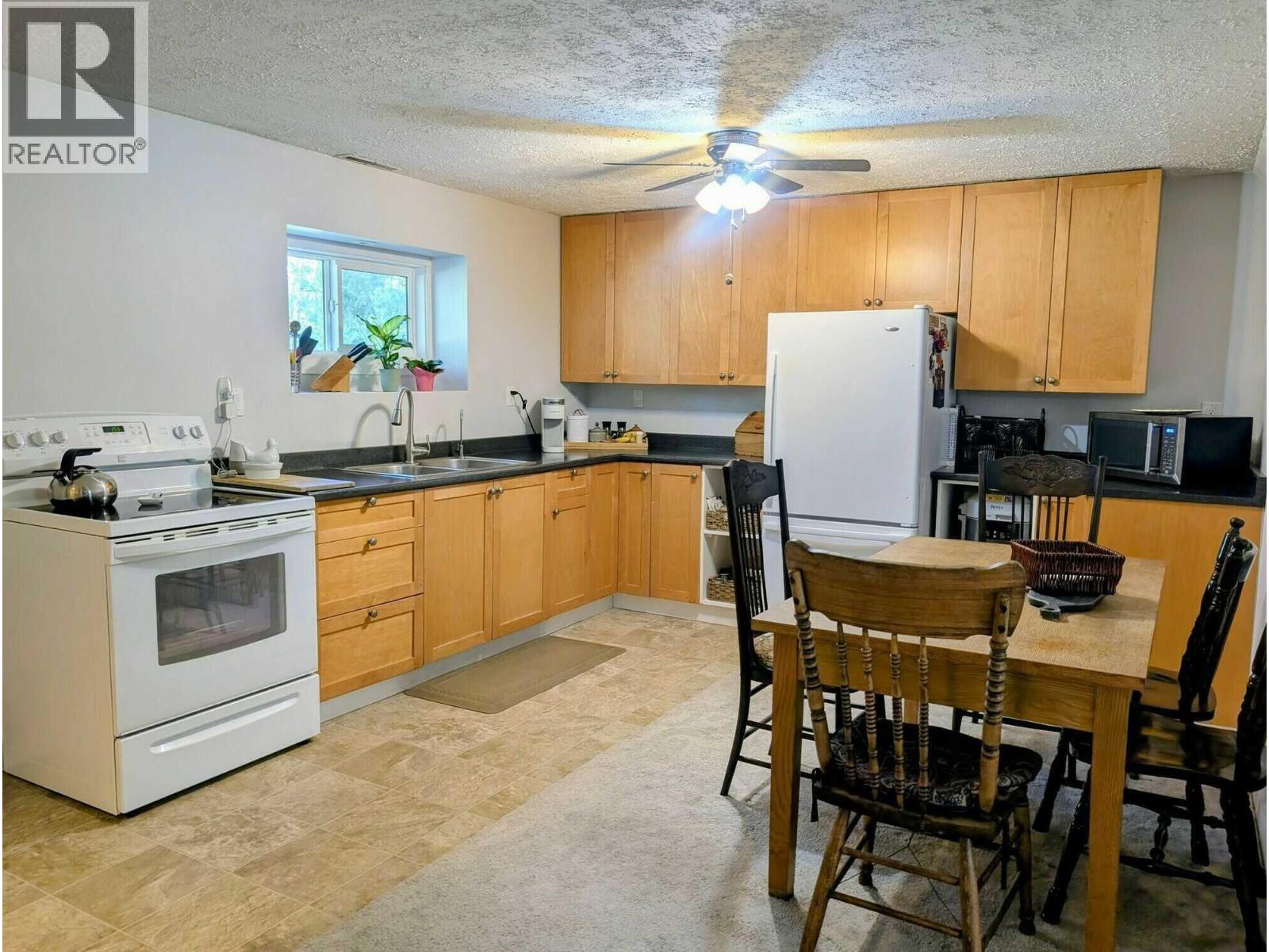 Photo 13 of 605 Hull Road, Williams Lake BC